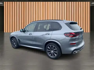 X5 xDrive 30 dM Sport*HarmanKardon*AHK*360°