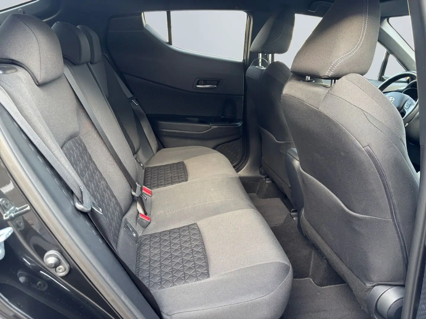 C-HR 2.0 Hybrid Team D *LED*ACC*CarPlay*CAM*SHZ*