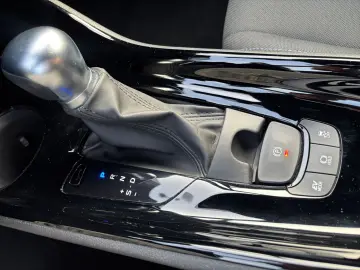 C-HR 2.0 Hybrid Team D *LED*ACC*CarPlay*CAM*SHZ*