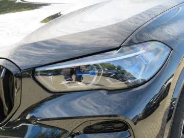 X5 XDRIVE45E M-Sport Pano AHK HuD Laser Luftfede
