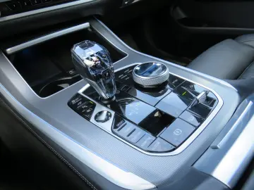 X5 XDRIVE45E M-Sport Pano AHK HuD Laser Luftfede