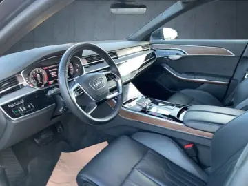 A8 60 TFSI e qu HDMatrix/Pano/HuD/B&O/Assist/20'