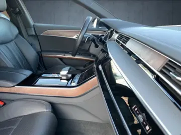A8 60 TFSI e qu HDMatrix/Pano/HuD/B&O/Assist/20'