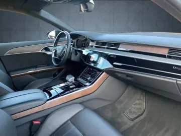 A8 60 TFSI e qu HDMatrix/Pano/HuD/B&O/Assist/20'