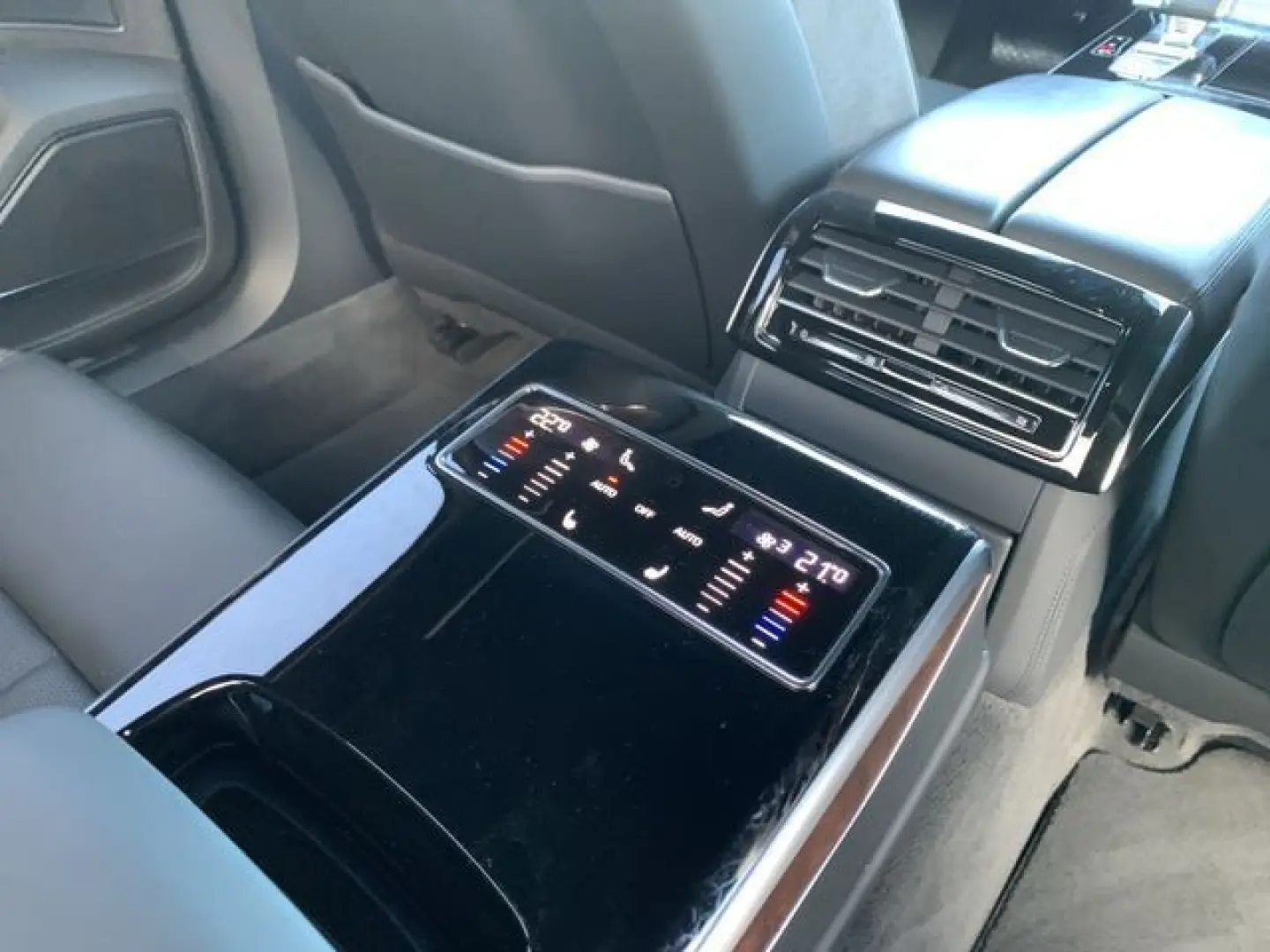 A8 60 TFSI e qu HDMatrix/Pano/HuD/B&O/Assist/20'