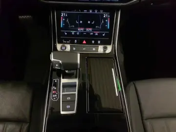 A8 L 60 TFSI e quattro tiptronic