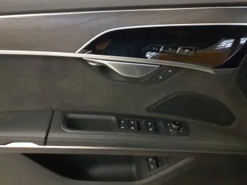 A8 L 60 TFSI e quattro tiptronic