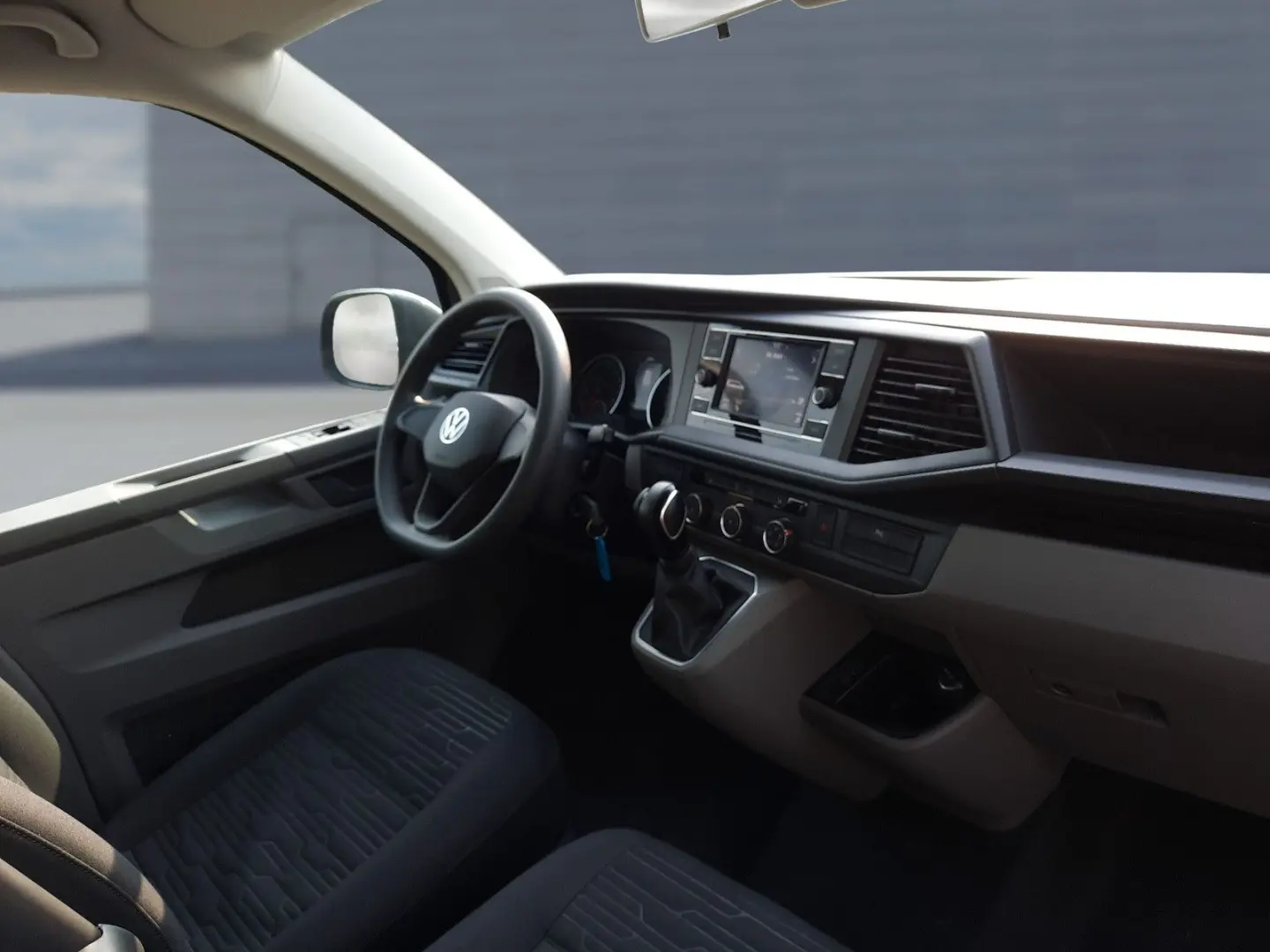 T6.1 Caravelle Comfortline ABT-e