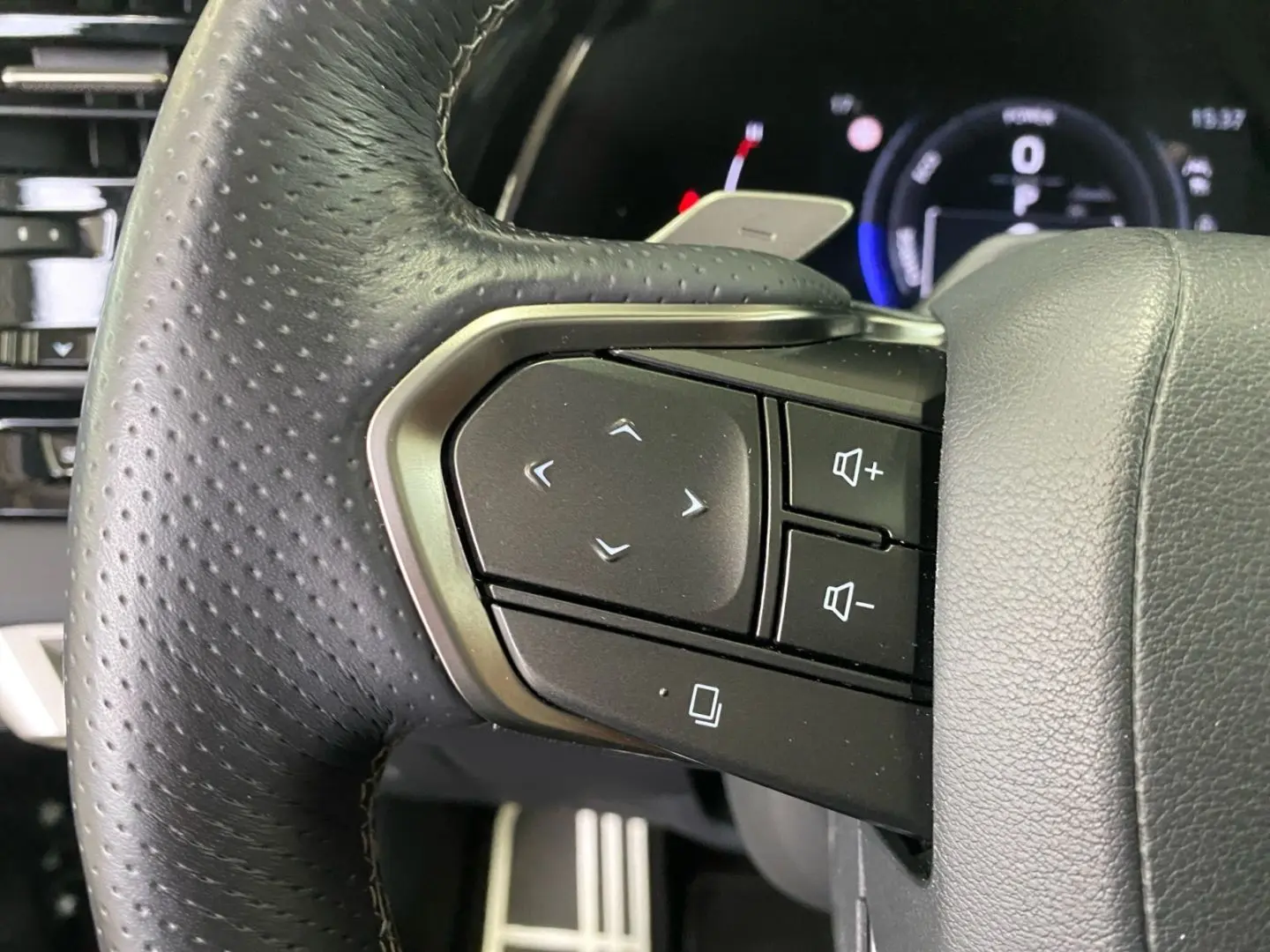 RX 500h F SPORT+ *Allrad*M Levinson*Pano*360*HUD