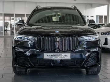 X7 xDr 40d M-Sport/Bowers/TV/SkyLounge/360/SoftClose/Massage