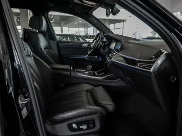X7 xDr 40d M-Sport/Bowers/TV/SkyLounge/360/SoftClose/Massage