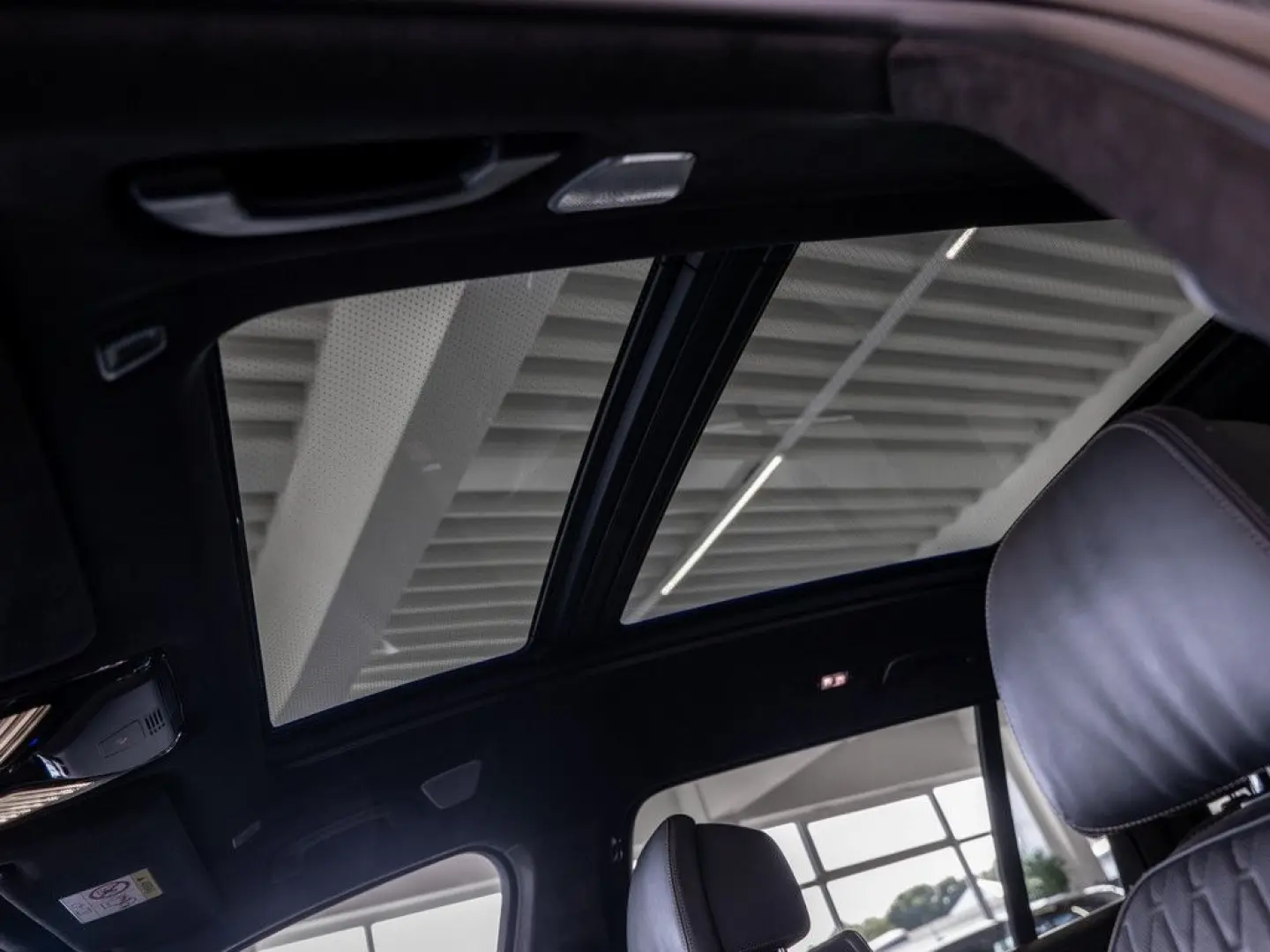 X7 xDr 40d M-Sport/Bowers/TV/SkyLounge/360/SoftClose/Massage