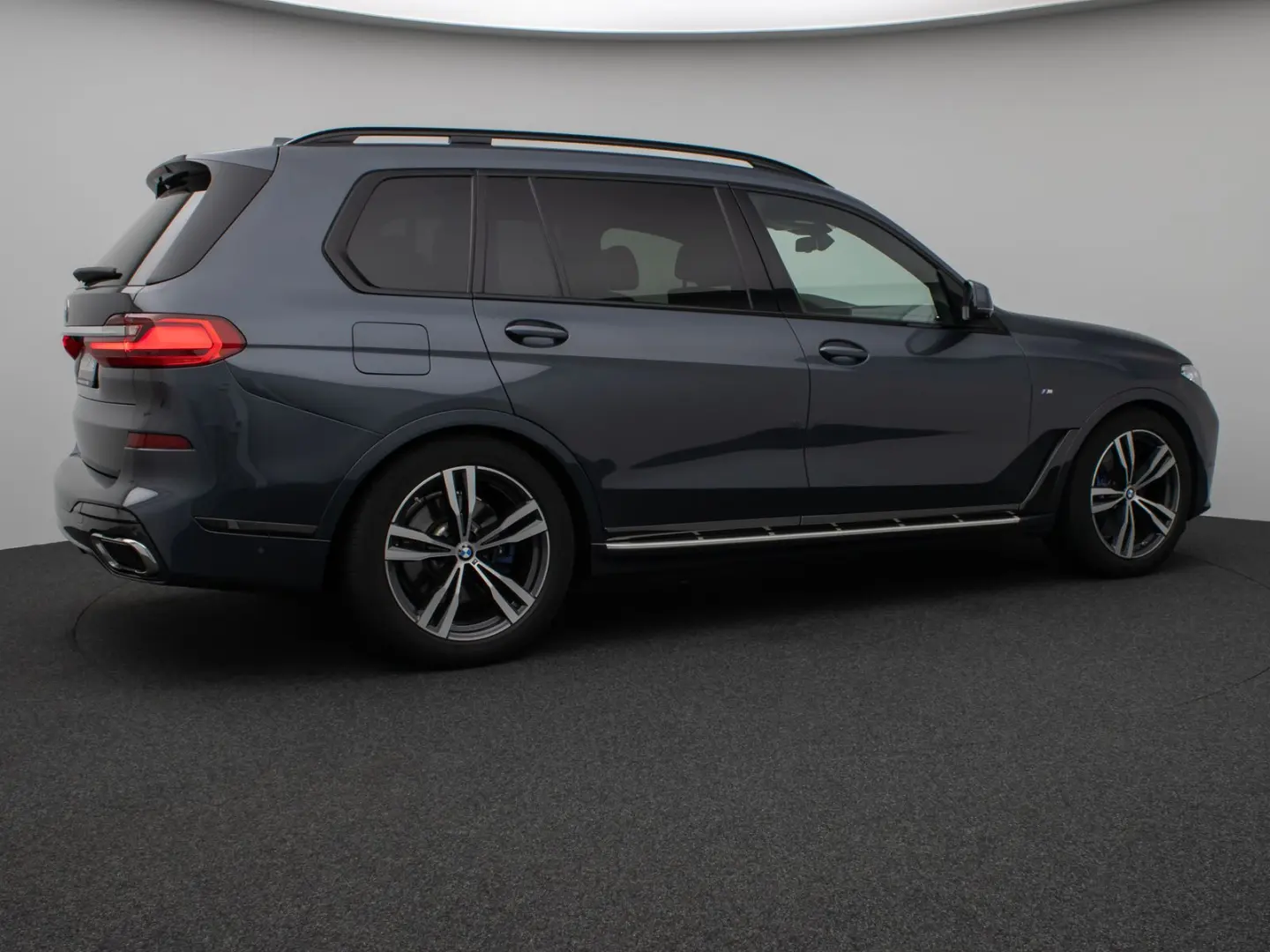 X7 xD40d M Sport 360° Laser Massage DAB 21