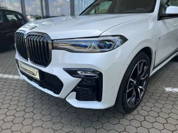 X7 40d M Sport/HUD/StandHZG/AHK/Panoramadach/Nav