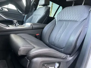 X7 40d M Sport/HUD/StandHZG/AHK/Panoramadach/Nav