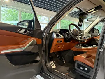X7 M60 i *Pano-Sky*StHzg*Massage*SitzKlima