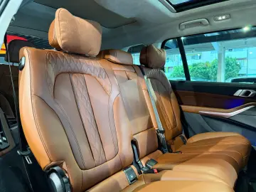 X7 M60 i *Pano-Sky*StHzg*Massage*SitzKlima