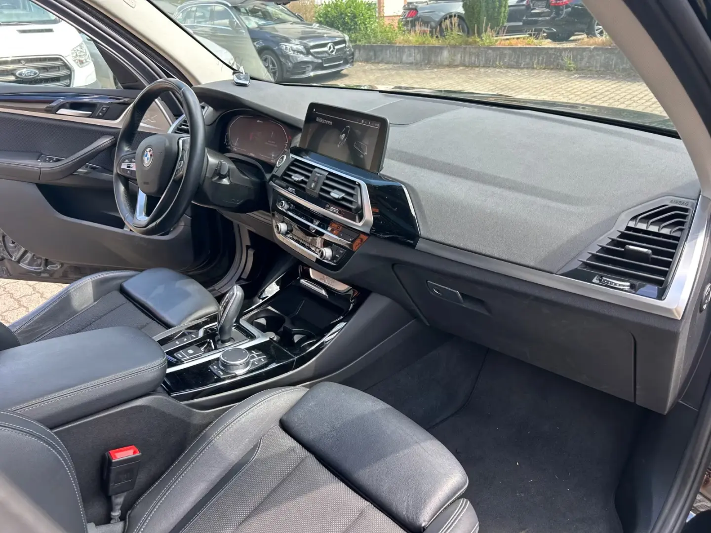 BMW X3 xDr 30e xLine*Pano*LED*T-Leder