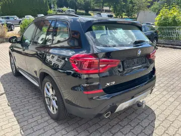 BMW X3 xDr 30e xLine*Pano*LED*T-Leder
