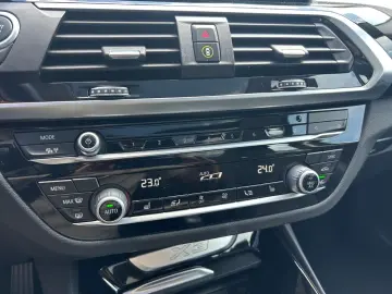 BMW X3 xDr 30e xLine*Pano*LED*T-Leder