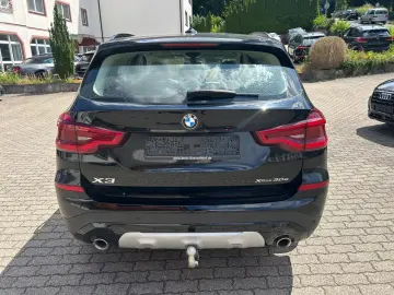 BMW X3 xDr 30e xLine*Pano*LED*T-Leder