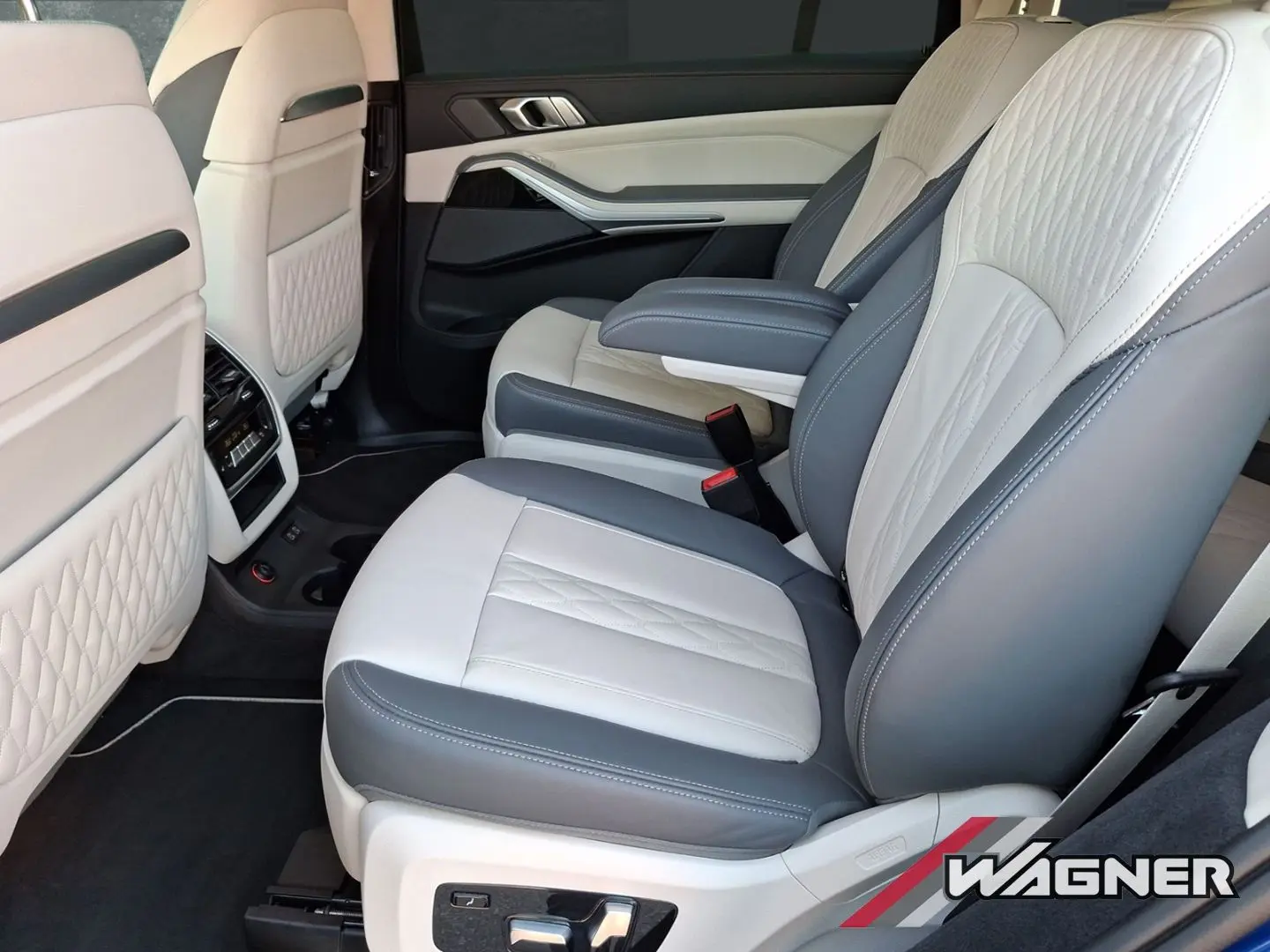 X7 M60i xDrive AHK Panorama Leder HUD Harman Kar