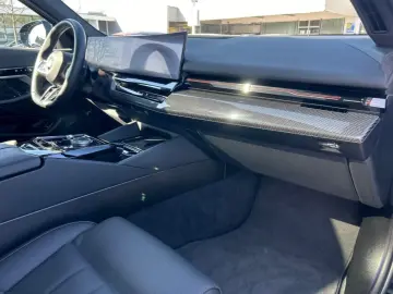 BMW 520d Lim. M Sport Pro AHK StHz Da+ Pa+ HK KomfSi