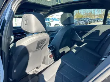 BMW 520d Lim. M Sport Pro AHK StHz Da+ Pa+ HK KomfSi
