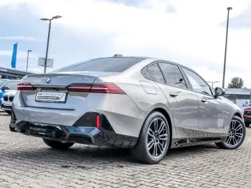 BMW 520d xDrive Limousine M Sport Pano Standheiz. DA