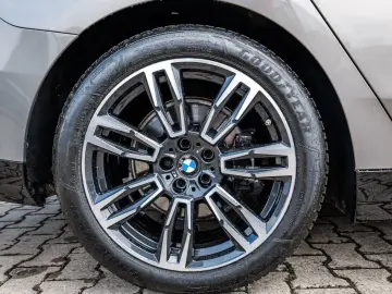 BMW 520d xDrive Limousine M Sport Pano Standheiz. DA