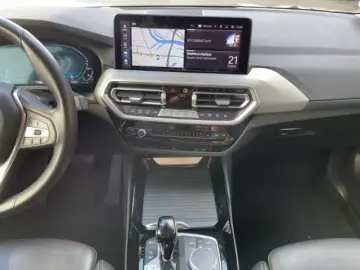 BMW X3 xDrive 30e HUD Navi Leder Digital