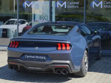 Ford Mustang S650 Fastback Dark Horse