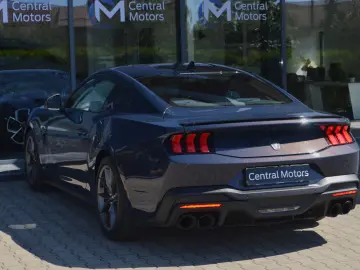 Ford Mustang S650 Fastback Dark Horse
