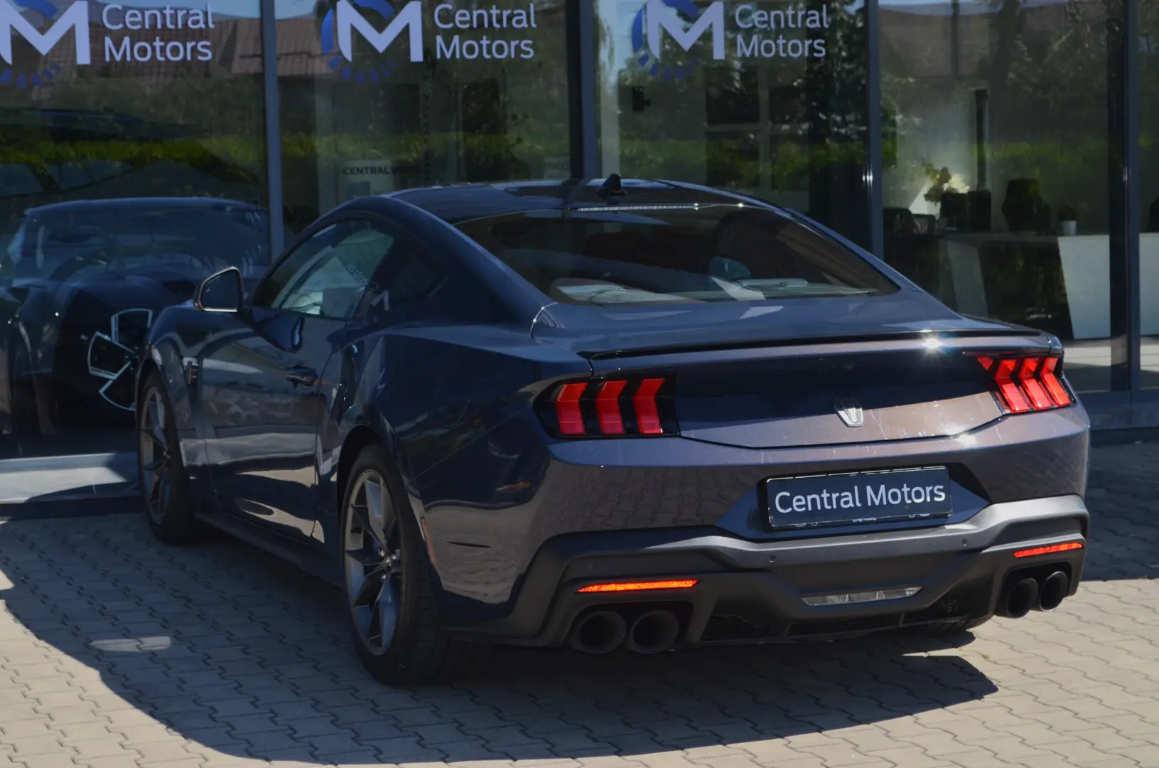 Ford Mustang S650 Fastback Dark Horse