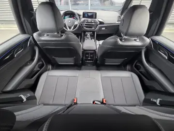BMW X3 xDrive30e xLine AT