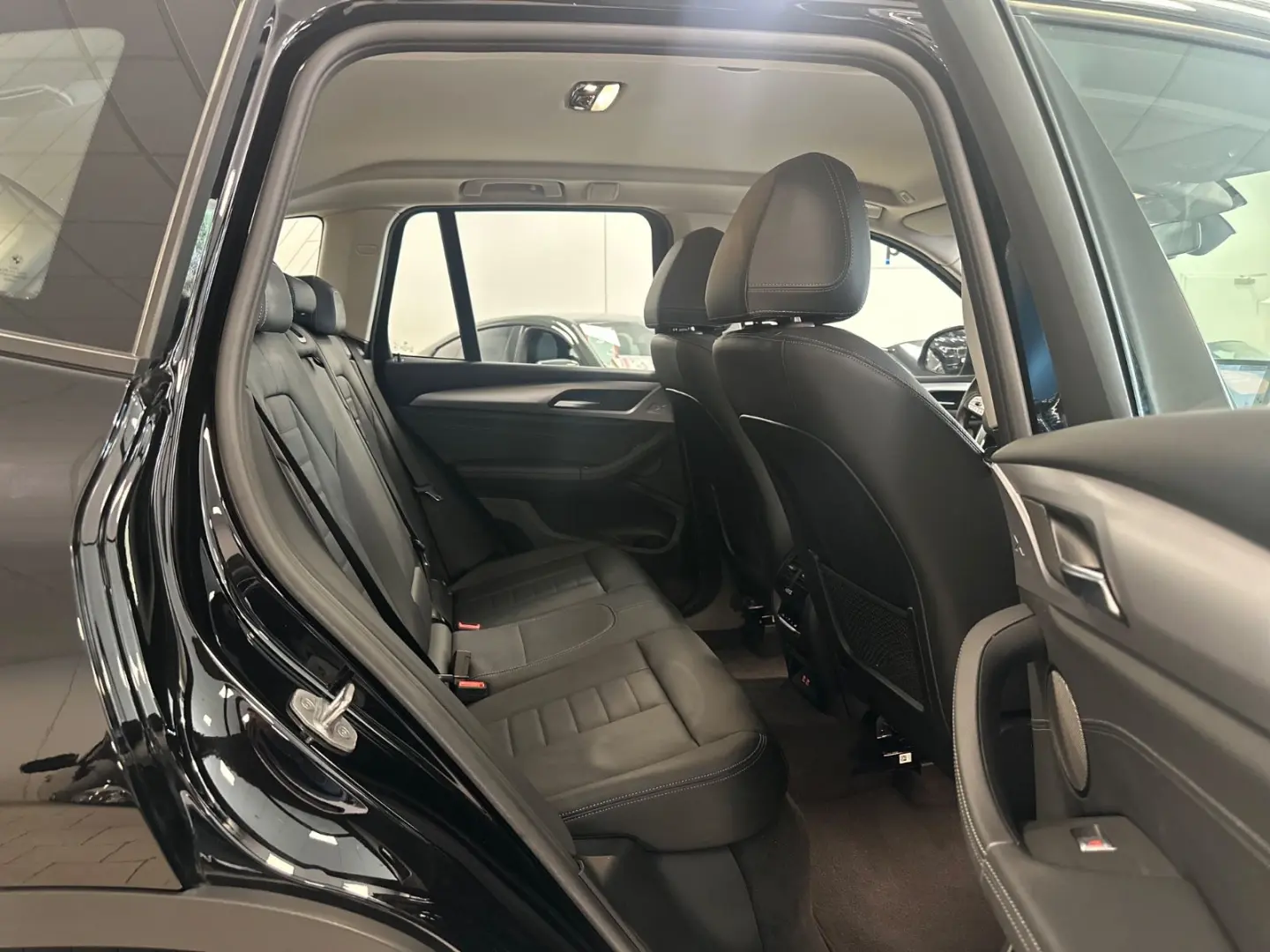 X3 xDrive 20d Aut/HUD/Park&DdiveAss+/Harman