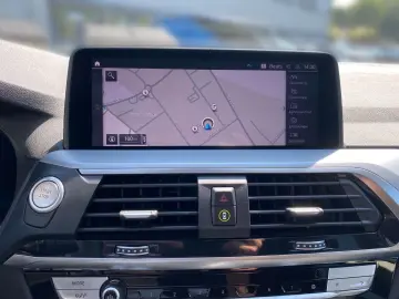 X3 xDrive30e Advantage, HYBRID