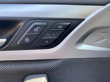 X3 xDrive30e Advantage, HYBRID