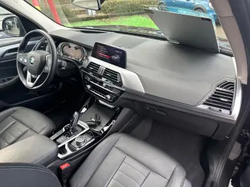 BMW X3 xDrive30e Avantaj Head-Up