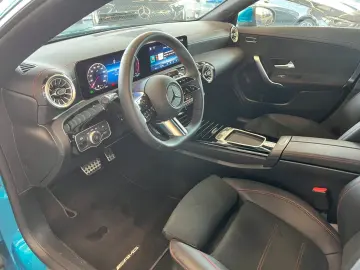 CLA 200 d Coupé AMG ADVANCED+ AHK MULTIBEAM TWA