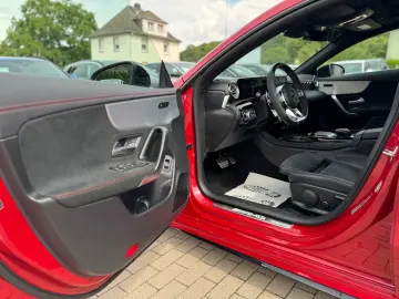 CLA 35 AMG 4MATIC DCT**S-HEFT*PANO*360°KAMERA**