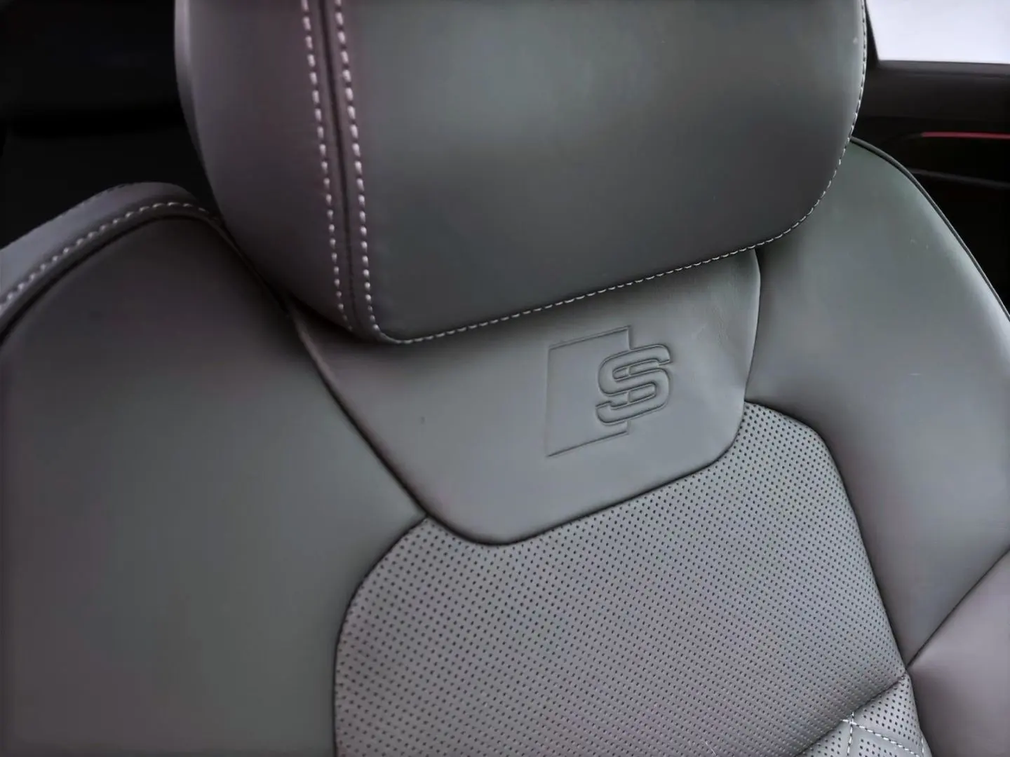 S8 Q STANDHZG PANO HD-MATRIX B&O NAVI