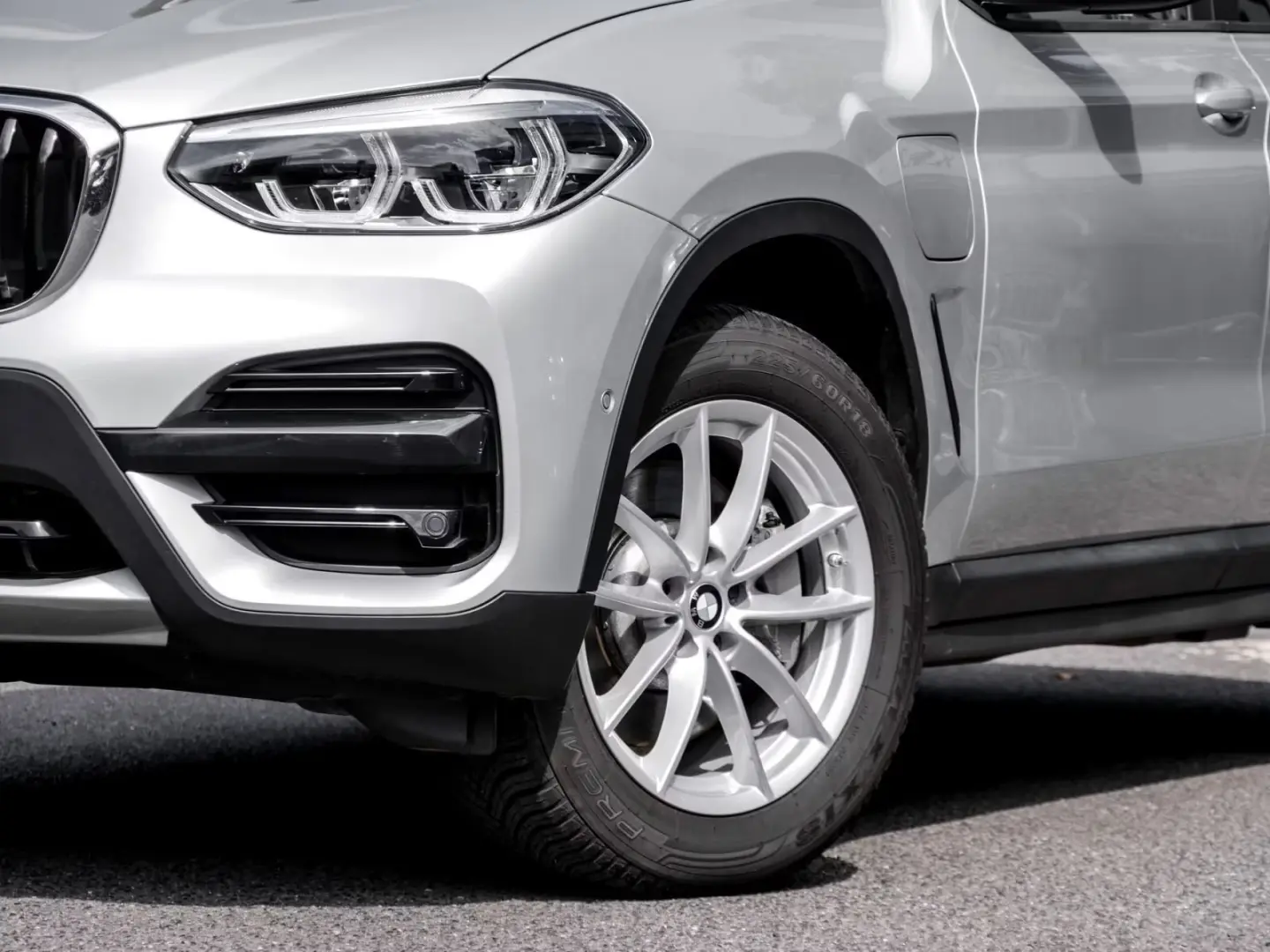 BMW X3 xDrive30e AVANTAJ, AHK, DA, PA