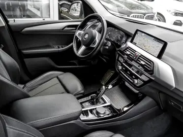 BMW X3 xDrive30e AVANTAJ, AHK, DA, PA