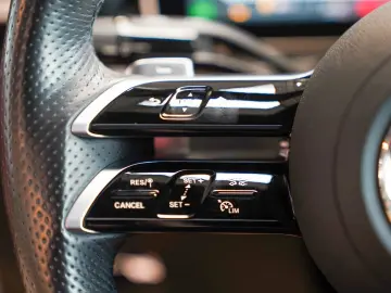CLE 220 d Coupé AMG Line Distronic Pano Burmeste