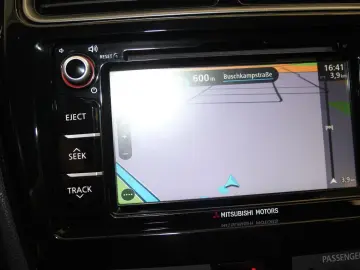 ASX / Kamera/ Alu/ SHZ/ Navi/39tkm