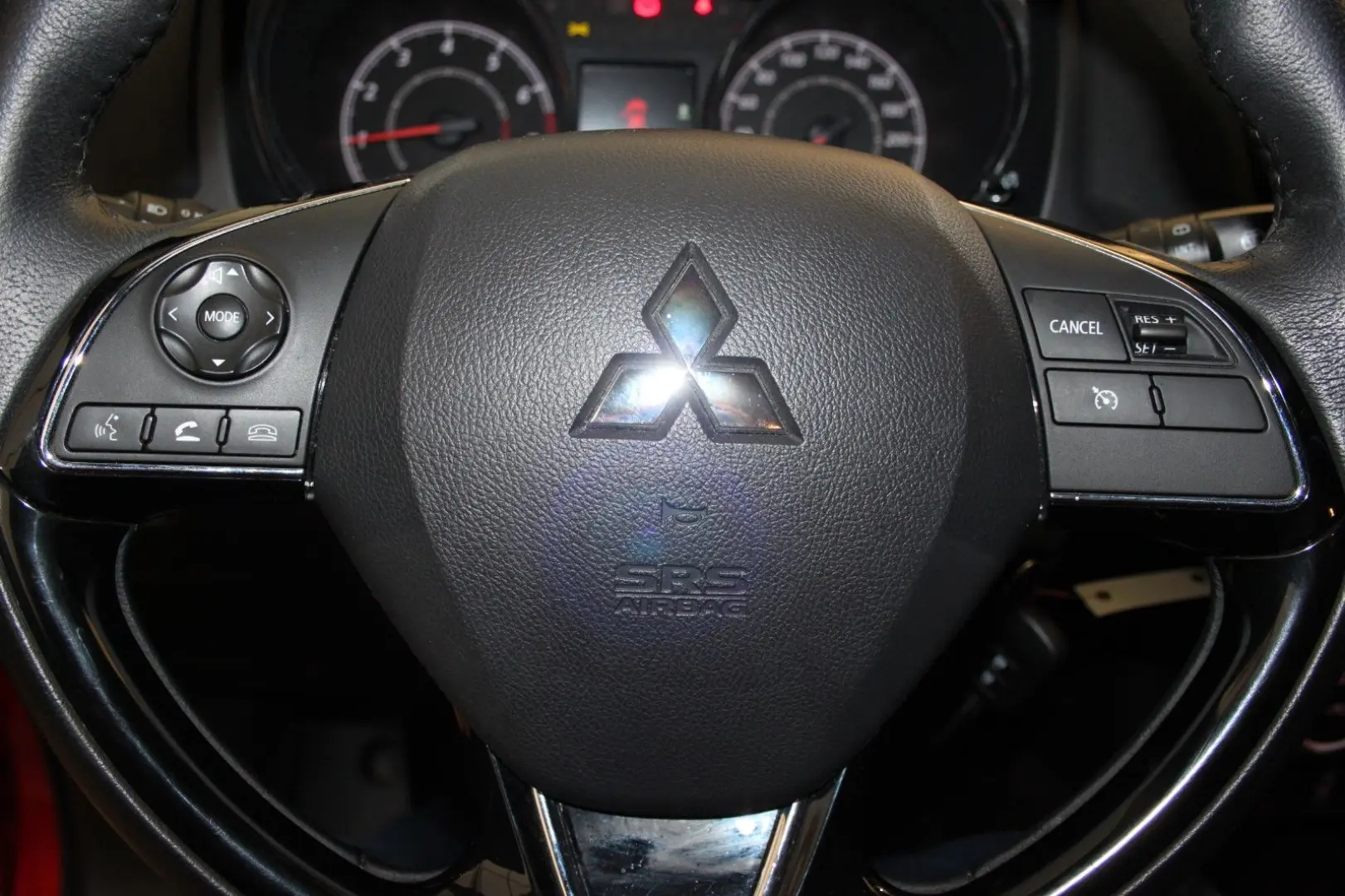 ASX / Kamera/ Alu/ SHZ/ Navi/39tkm