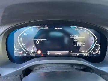 BMW X3 xDrive30e HUD ACC RFK AHK Pano