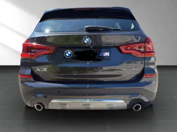 BMW X3 xDrive30e Luxury eSitze RFK HUD