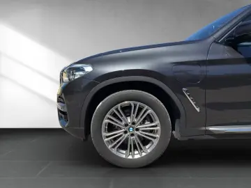 BMW X3 xDrive30e Luxury eSitze RFK HUD